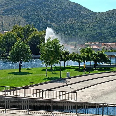 Daire Centar 2 Trebin